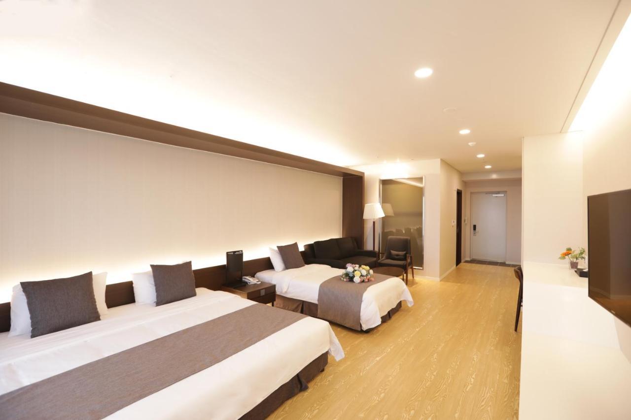 The Qube Resort Jeju Szogüpho Kültér fotó