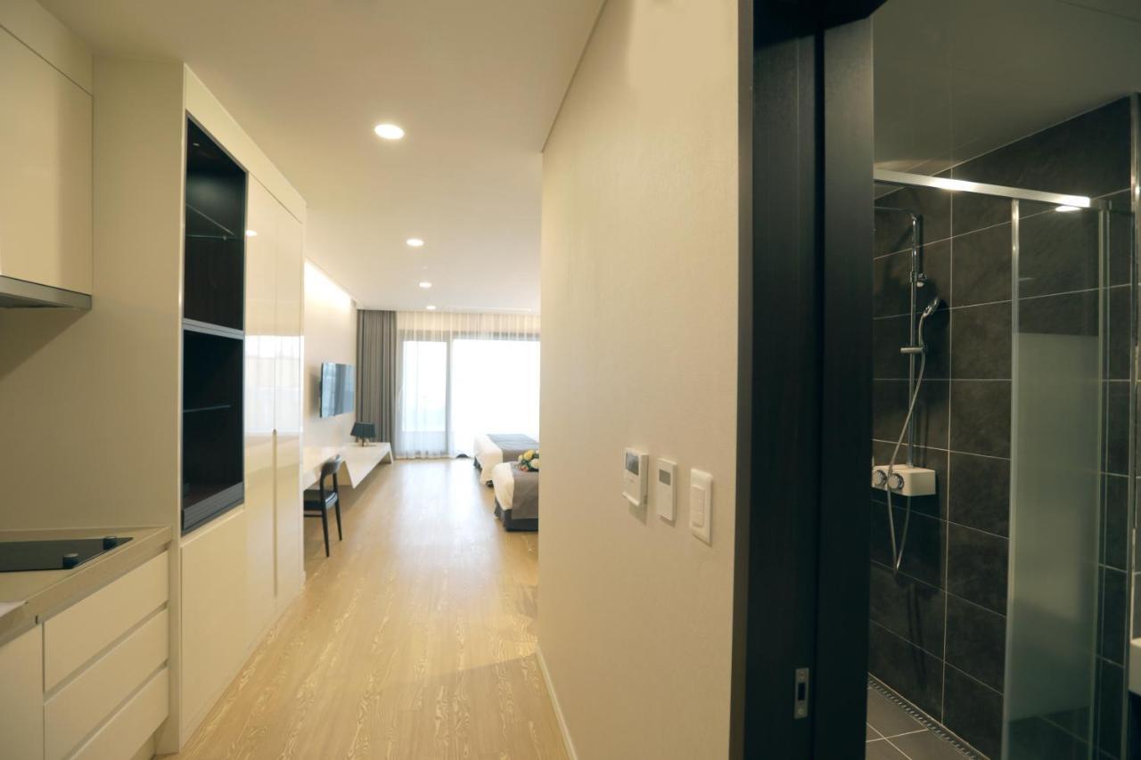 The Qube Resort Jeju Szogüpho Kültér fotó