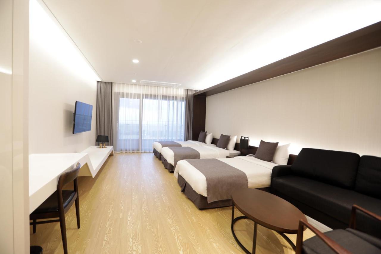 The Qube Resort Jeju Szogüpho Kültér fotó