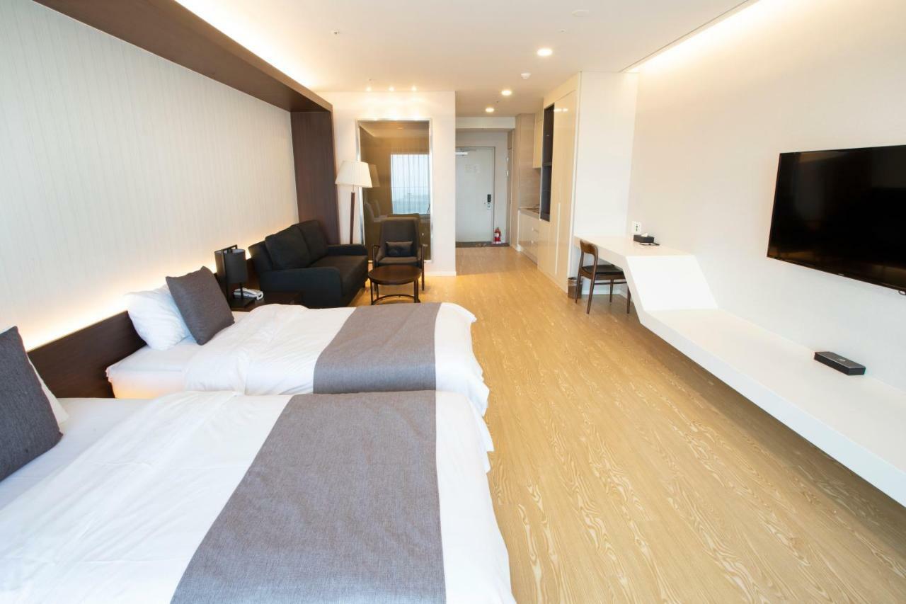 The Qube Resort Jeju Szogüpho Kültér fotó