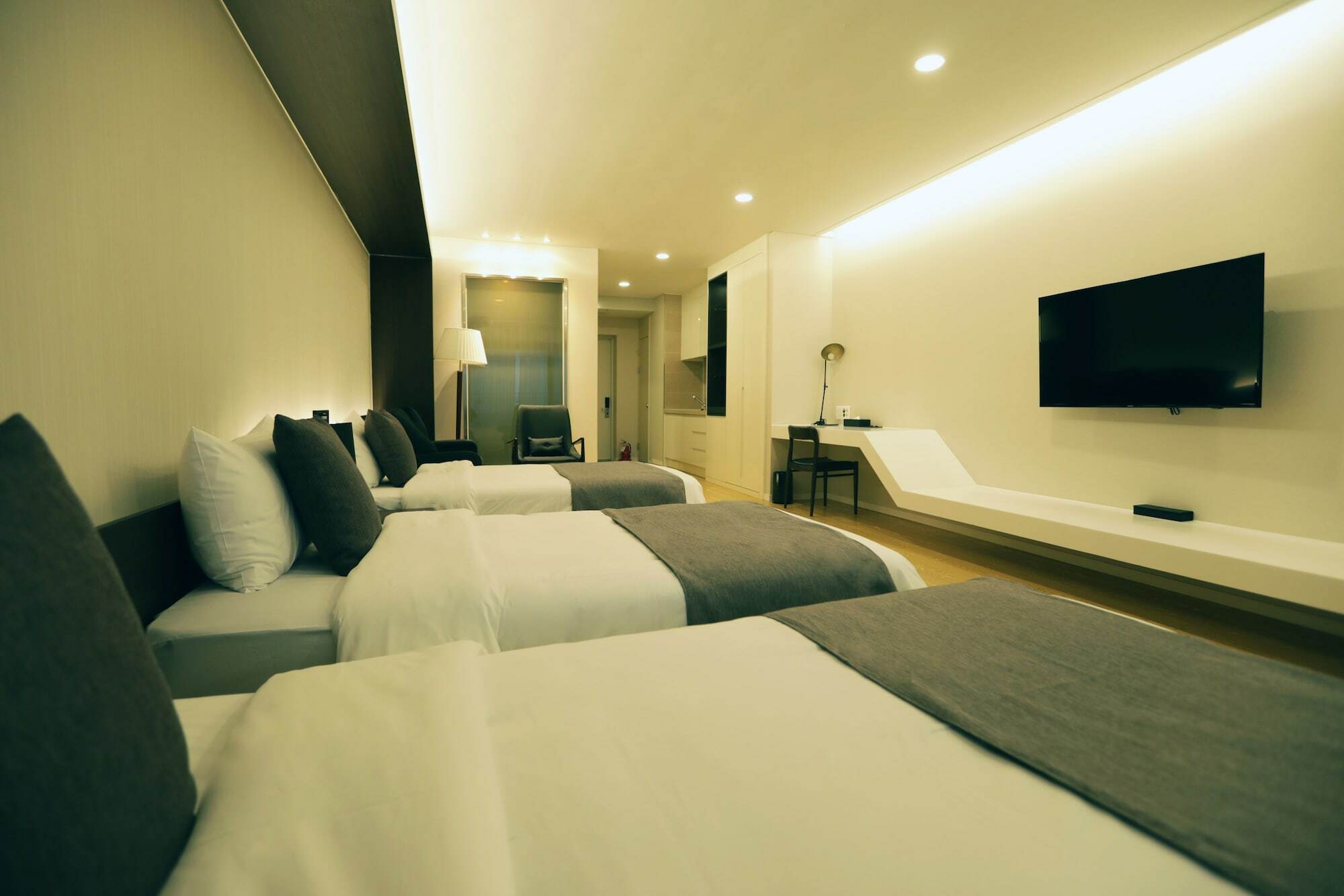 The Qube Resort Jeju Szogüpho Kültér fotó